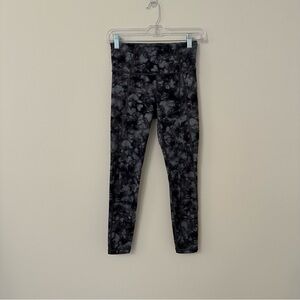 Athleta Black and Gray Tie Dye Yoga Leggings